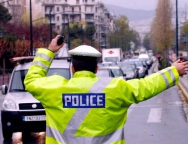 Σοκ: Επίθεση σε τροχονόμο στο Μπίρμιχαμ (βίντεο)